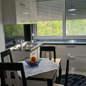  Apartment Qetesia